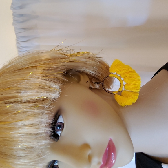 Vintage Style Tassel Earrings - Picture 2 of 4